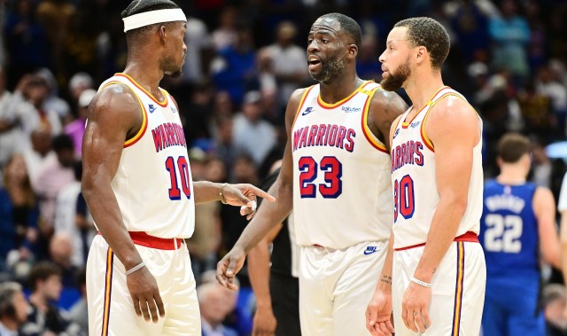 开云体育app下载-库里：曾觉得自己无所不能 但队友倒下我却无能为力这让人沮丧