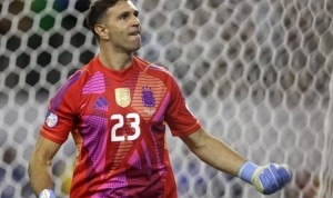 斯卡洛尼：如果能去曼联大马丁一定很高兴，但现在他也一切OK