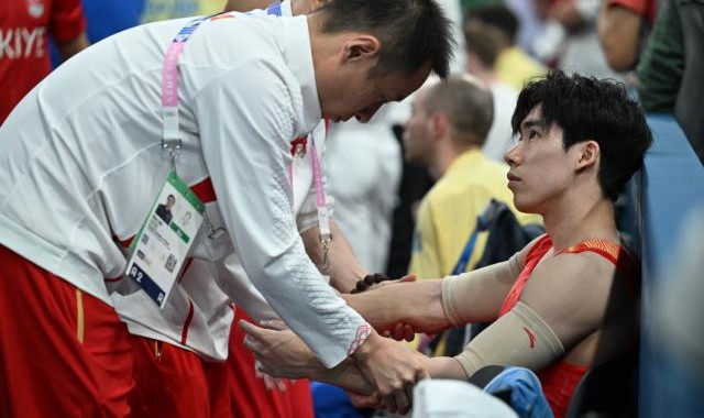 开云官方网站-中国体操巴黎2金5银2铜 2金是安慰但东奥遗憾仍在