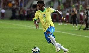 开云体育app下载-马卡：巴西vs阿根廷当天中午 维尼修斯约见了一位阿根廷足球网红