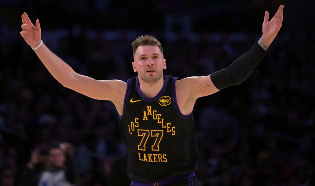 开云官方网站-东契奇：黄蜂投进很多球 包括很多那种致命一击&amp;这是失利的关键