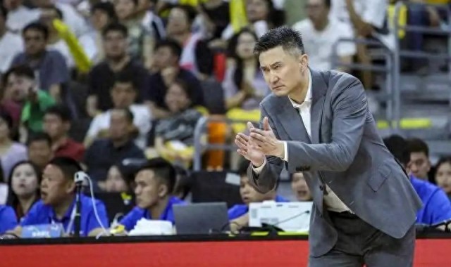 开云体育官方网站-CBA广东战新疆倒计时8天，崔永熙麦考尔迎首秀，徐杰复出小胡缺席